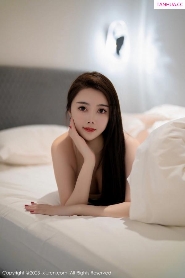 Summer宝宝  [XiuRen]高清写真图 2023.10.17 No.7517 Summer宝宝 丝袜美腿第10张图片